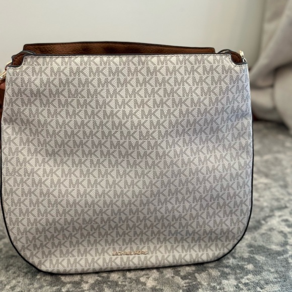 Michael Kors Fulton large hobo bag - Picture 9 of 9